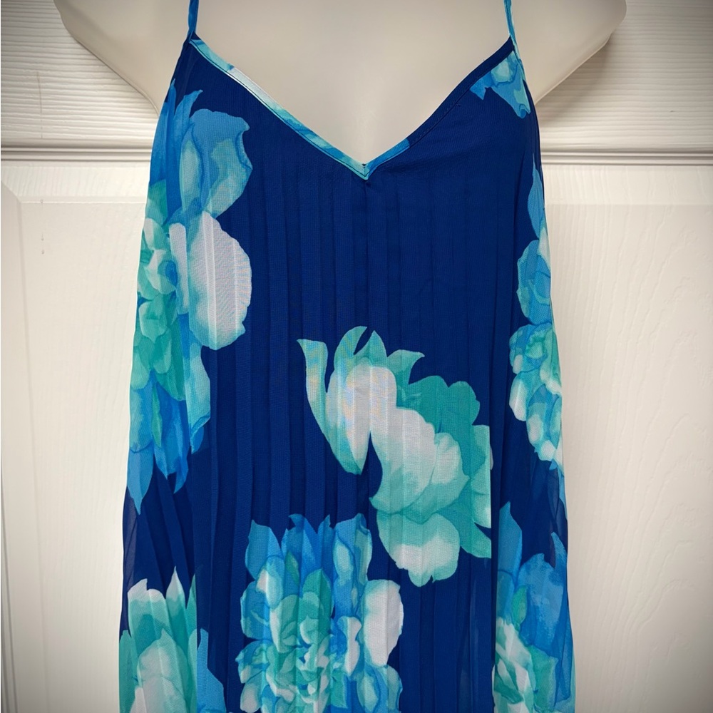 Bisou Bisou Blue and White Floral Maxi Dress